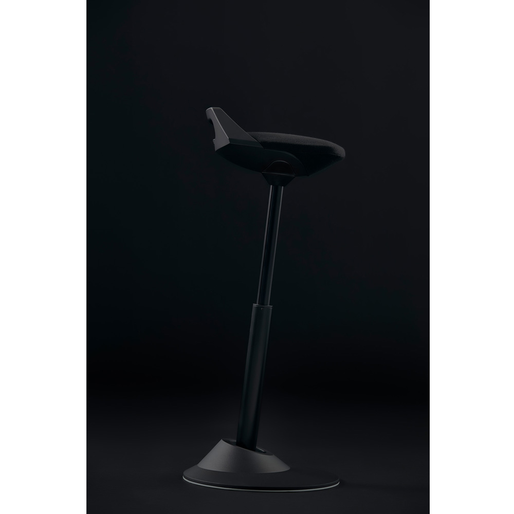 Aeris_Muvman_high_black_aktiivituoli_tasapainotuoli_nojailutuki_seisomatuki_kassatuoli_vastaanottotuoli_06 - Edella