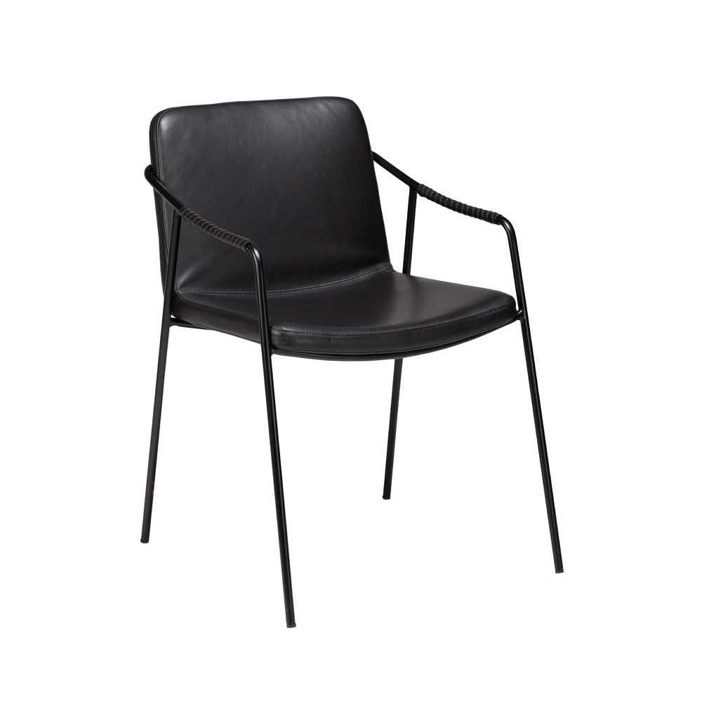 Danform_BOTO_CHAIR_TUOLI_KÄSINOJALLINEN_vintage_black_art_leather_w_black_legs_01 - Edella