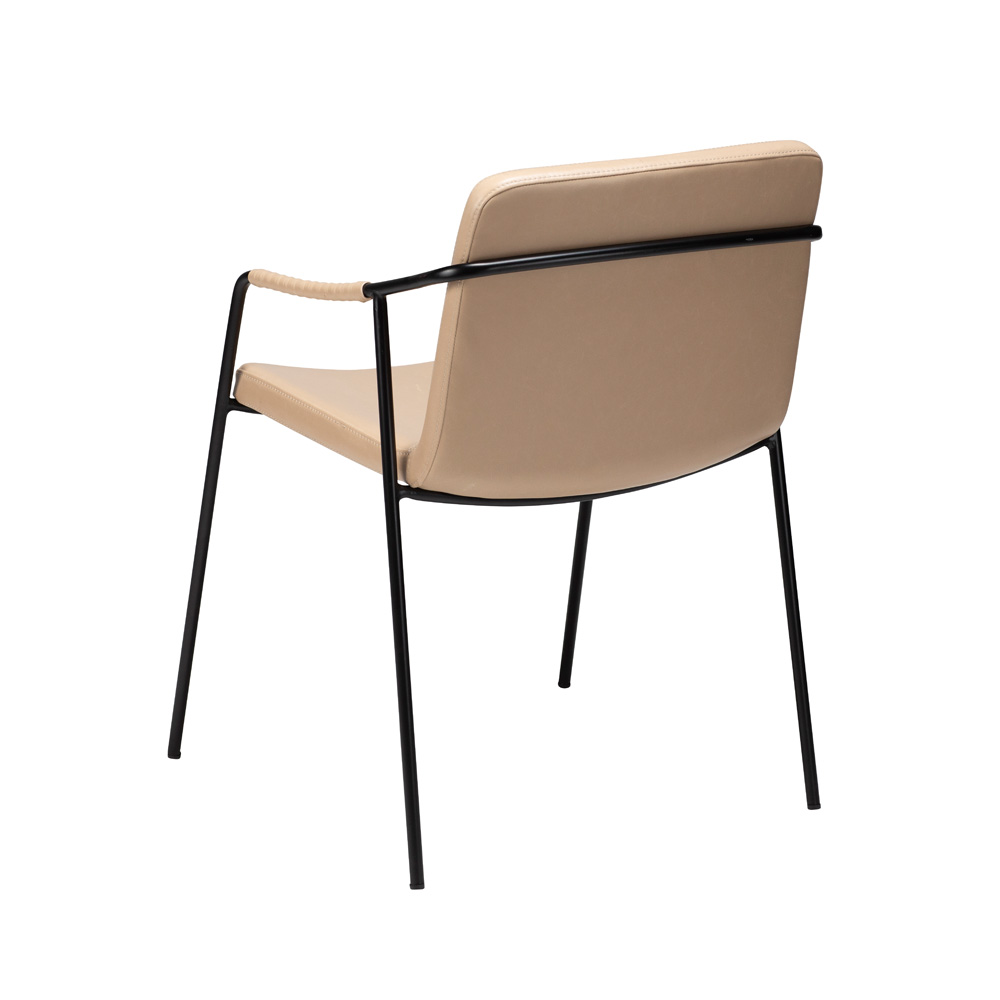 Danform_BOTO_CHAIR_TUOLI_KÄSINOJALLINEN_vintage_ivory_art_leather_w_black_legs_03 - Edella