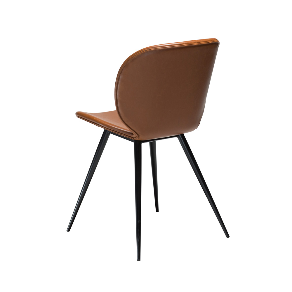 Danform_CLOUD_CHAIR_RAVINTOLATUOLI_vintage_light_brown_art_leather_w_black_legs_03 - Edella
