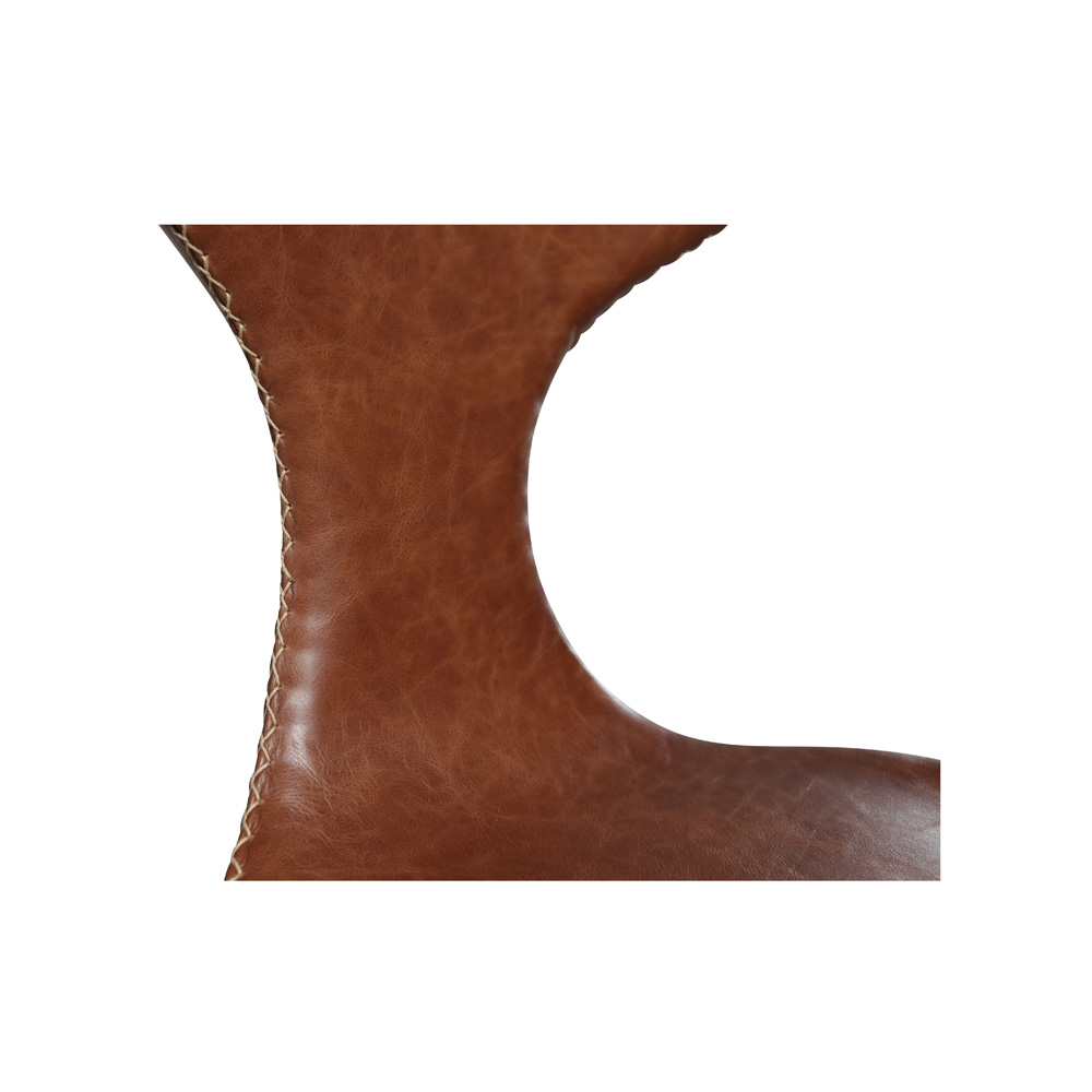 Danform_DOLPHIN_CHAIR_RAVINTOLATUOLI_light_brown_leather_w_chrome_legs_05 - Edella