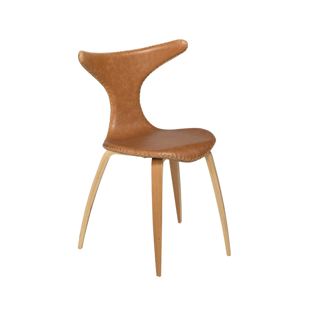 Danform_DOLPHIN_CHAIR_RAVINTOLATUOLI_light_brown_leather_w_oak_veneer_legs_01 - Edella