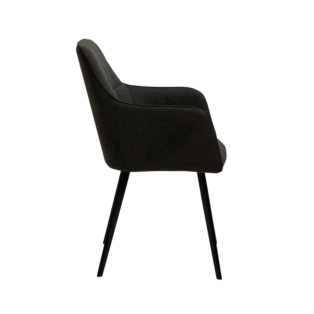 Danform_EMBRACE_ARMCHAIR_ravintolatuoli_kahvilatuoli_käsinojallinen_crow_black_fabric_kangas_mustilla_metallijaloilla_03 - Edella