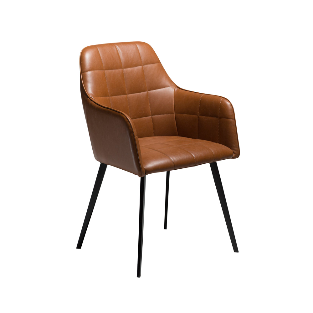 Danform_EMBRACE_CHAIR_RAVINTOLATUOLI_vintage_light_brown_art_leather_w_black_legs_01 - Edella