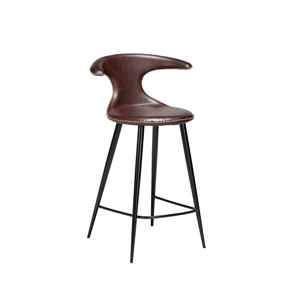 Danform_FLAIR_BAR_STOOL_baarituoli_matala_vintage_cocoa_art_leather_w_round_black_legs_01 - Edella