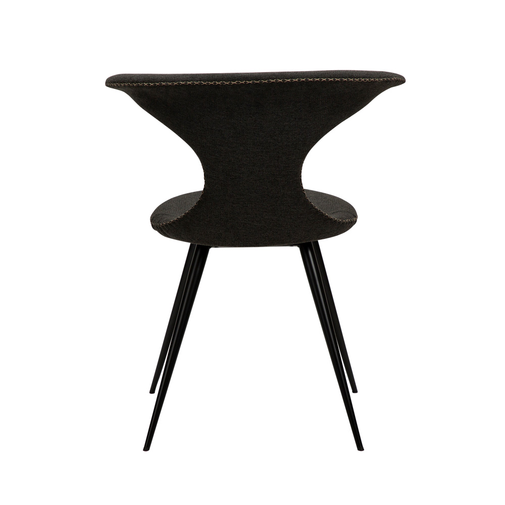 Danform_FLAIR_CHAIR_ravintolatuoli_kahvilatuoli_crow_black_fabric_kangas_mustilla_metallijaloilla_04 - Edella