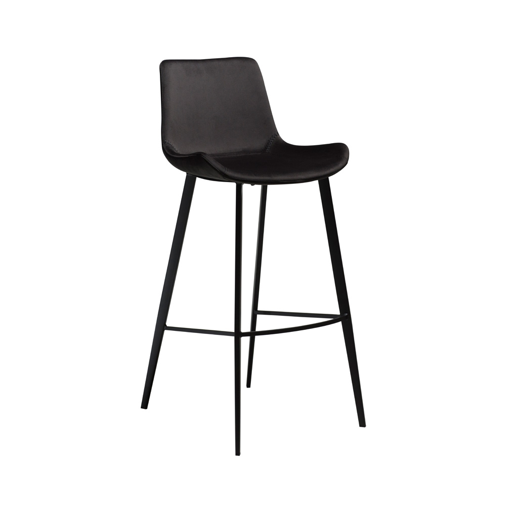 Danform_HYPE_BAR_STOOL_baarituoli_ meteorite_black_velvet_w_black_legs_01 - Edella