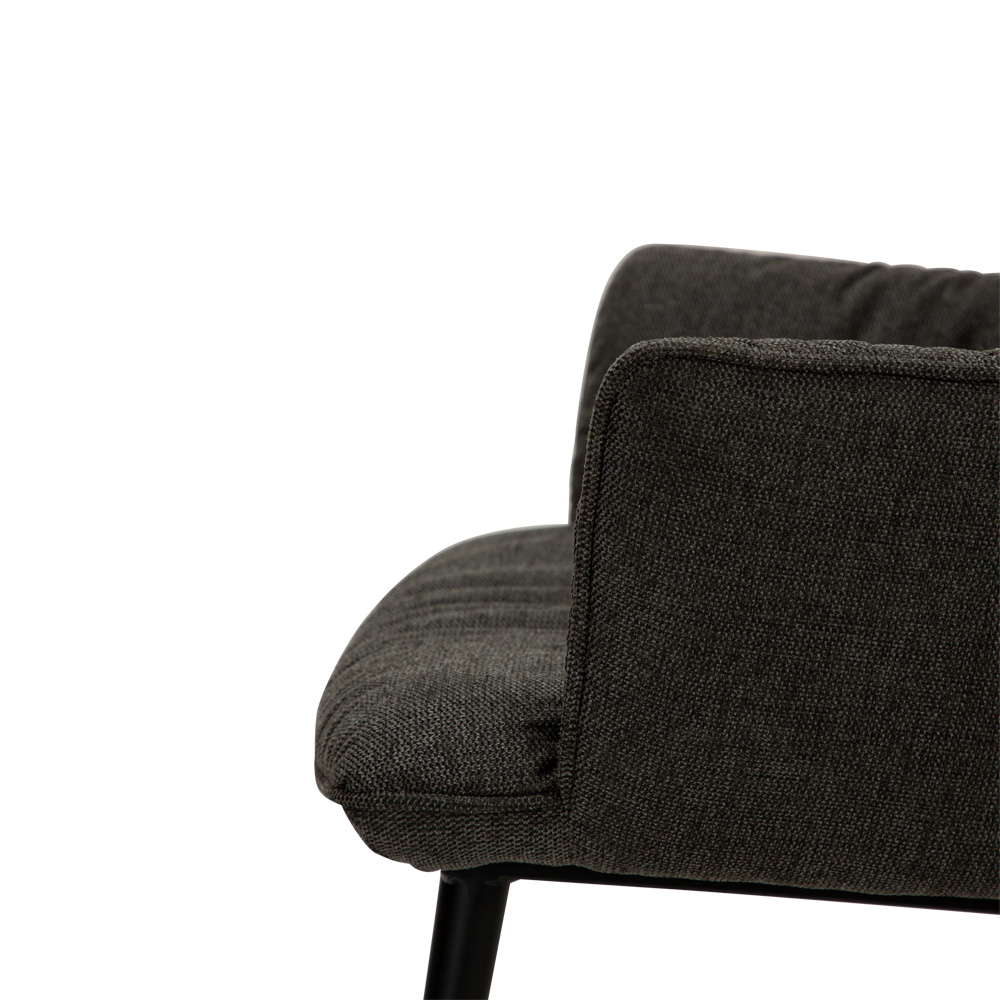 Danform_JOIN_armchair_ravintolatuoli_kahvilatuoli_kokoverhoiltu_kangas_crow_black_käsinojallinen_metallijalat_07 - Edella