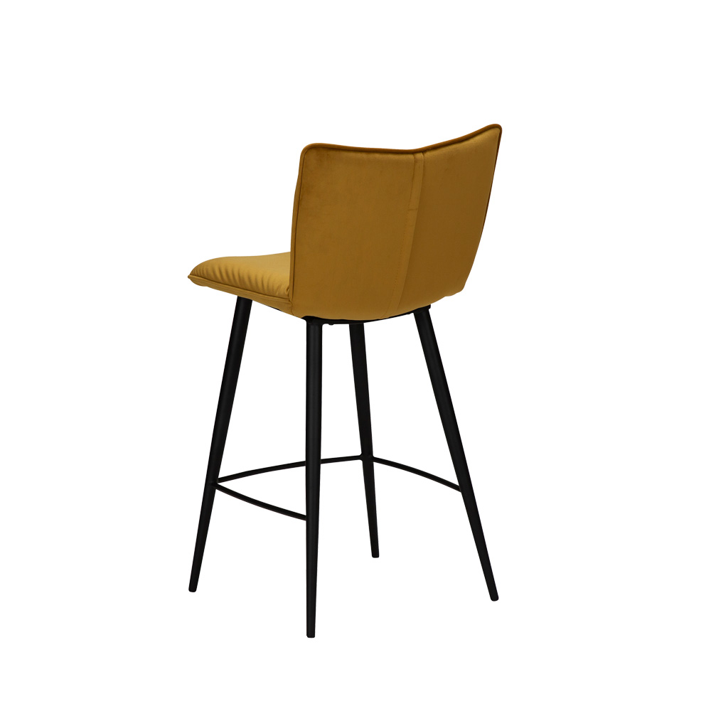 Danform_JOIN_counter_stool_matala_baarituoli_kokoverhoiltu_sametti_bronze_velvet_metallijalat_05 - Edella