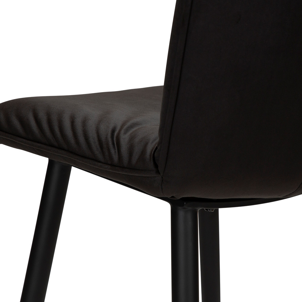 Danform_JOIN_counter_stool_matala_baarituoli_kokoverhoiltu_sametti_meteorite_black_velvet_metallijalat_07 - Edella