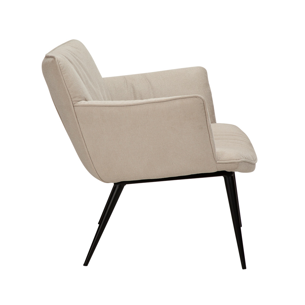 Danform_JOIN_lounge_chair_nojatuoli_ravintolatuoli_kahvilatuoli_kokoverhoiltu_desert_sand_fabric_metallijalat_03 - Edella