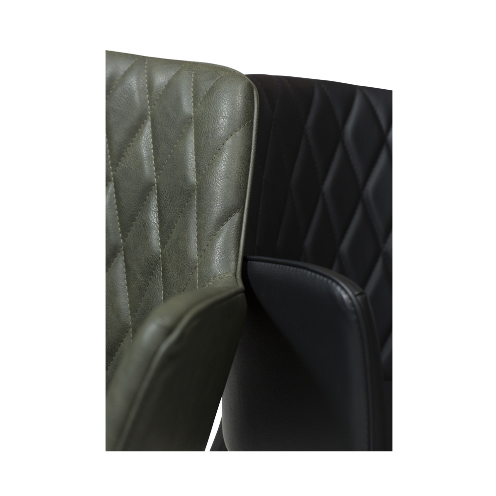 Danform_ROMBO_CHAIR_RAVINTOLATUOLI_KAHVILATUOLI__art_leather_w_black_legs_01 - Edella