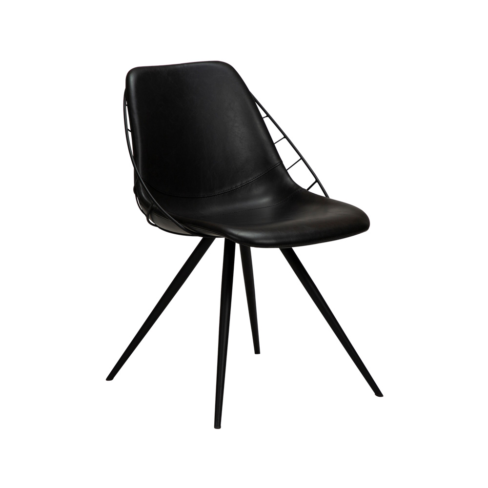 Danform_SWAY_chair_ravintolatuoli_kahvilatuoli_kokoverhoiltu_vintage_black_art_leather_keinonahka_mustat_metallijalat_01 - Edella