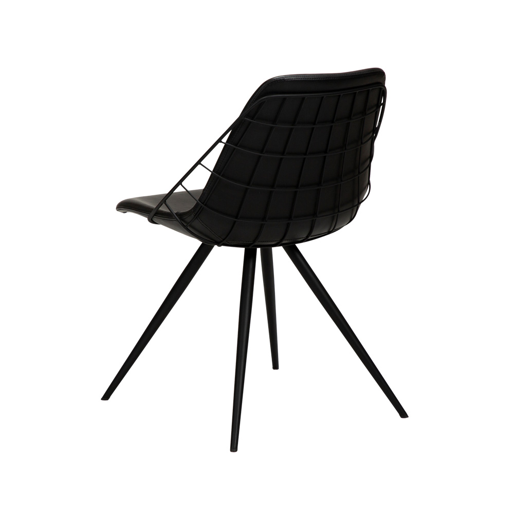 Danform_SWAY_chair_ravintolatuoli_kahvilatuoli_kokoverhoiltu_vintage_black_art_leather_keinonahka_mustat_metallijalat_05 - Edella