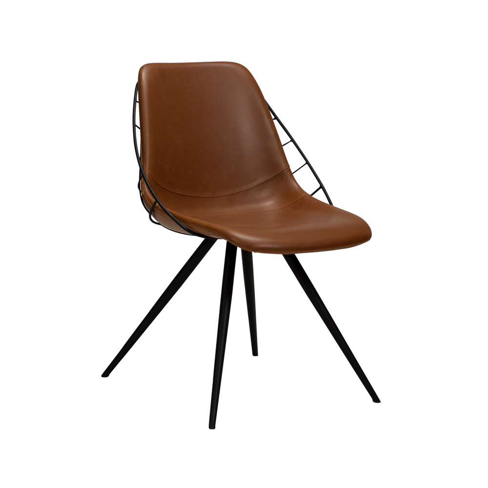 Danform_SWAY_chair_ravintolatuoli_kahvilatuoli_kokoverhoiltu_vintage_light_brown_art_leather_keinonahka_mustat_metallijalat_01 - Edella