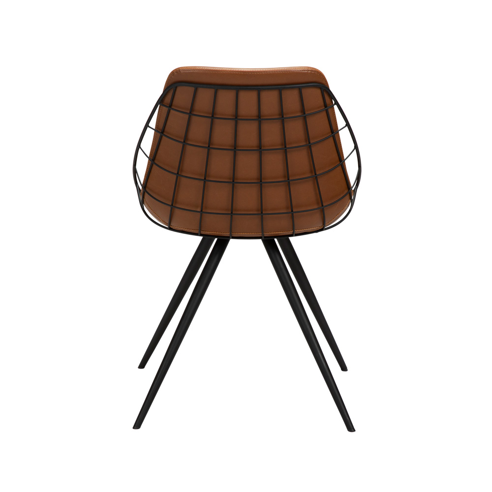 Danform_SWAY_chair_ravintolatuoli_kahvilatuoli_kokoverhoiltu_vintage_light_brown_art_leather_keinonahka_mustat_metallijalat_04 - Edella