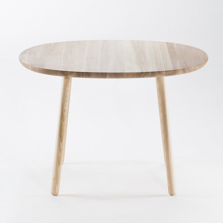 Emko Naive Dining table öljytty pyöreä ruokapöytä