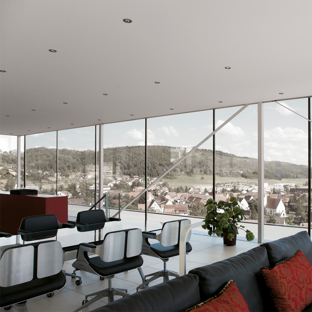 Interstuhl_Silver_162S_työtuoli_toimistotuoli_synchro-mekanismi_kokoustuoli_neuvottelutuoli_harjattu_alumiini_musta_nahka_04 - Edella