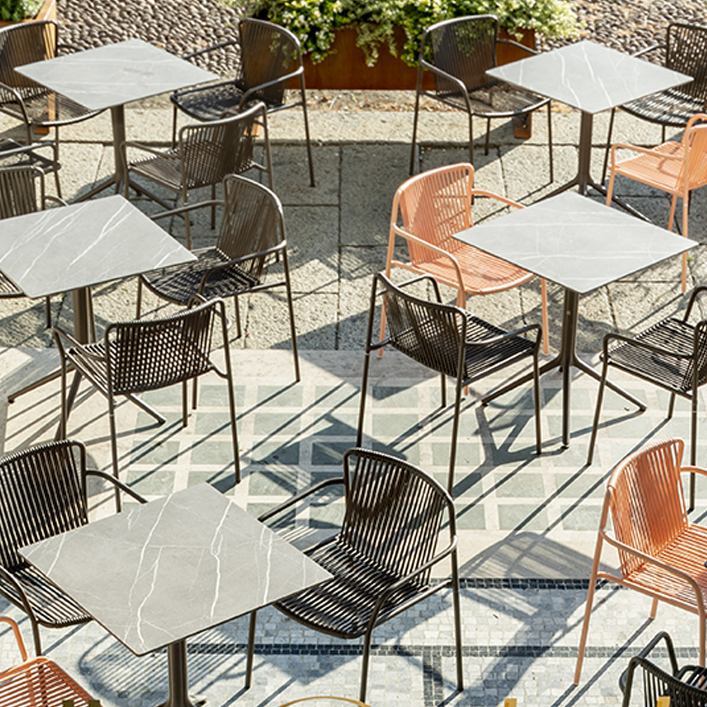 Pedrali_Solid laminate_Compact_umpilaminaattikansi_ravintolapöydän_kahvilapöydän_terassipöydän_ulkopöydän_ kansi_vedenkestävä_säänkestävä_05 - Edella