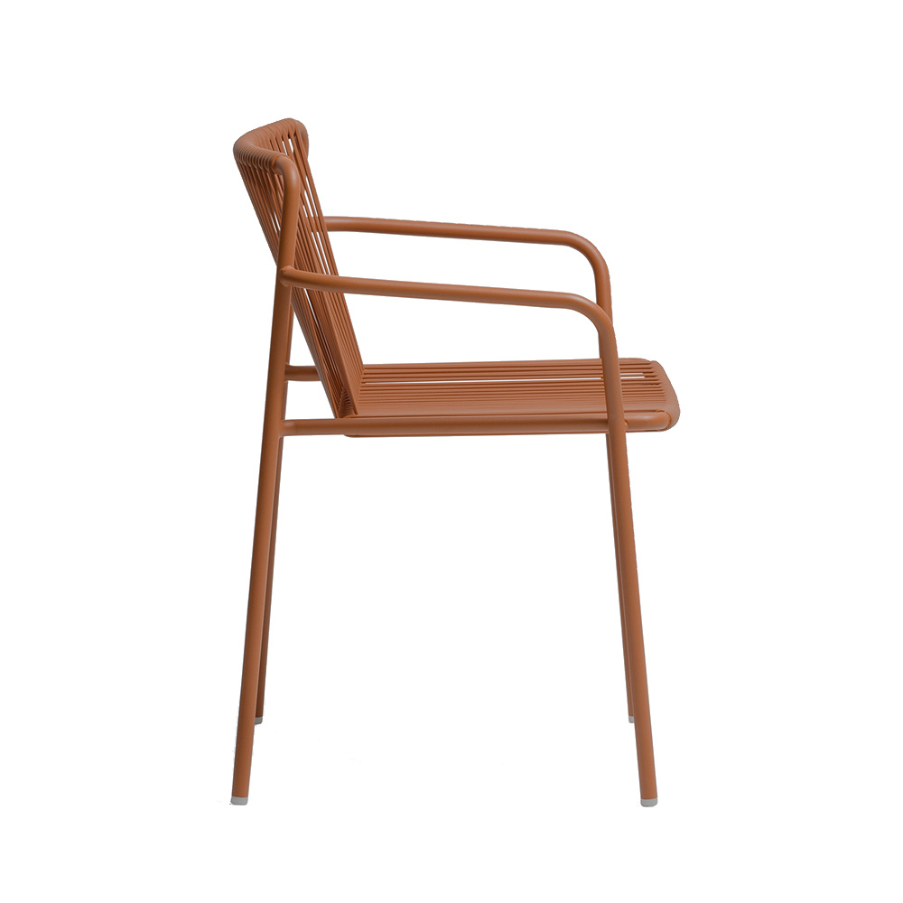 Pedrali_Tribeca_3665_Tuoli_terästuoli_PVC-nauhoilla_käsinojallinen_kahvilatuoli_ravintolatuoli_terassituoli_ulkotuoli_ulkotiloihin_09 - Edella