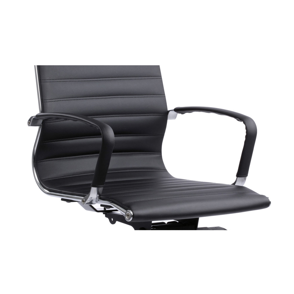 Sitio_Deluxe_Medium_laadukas_kokoustuoli_neuvottelutuoli_johtajan_tuoli_nahkatuoli_kromattu_exclusive_pyörillä_04 - Edella Toplux Sitio Deluxe Medium käsinojan päälliset