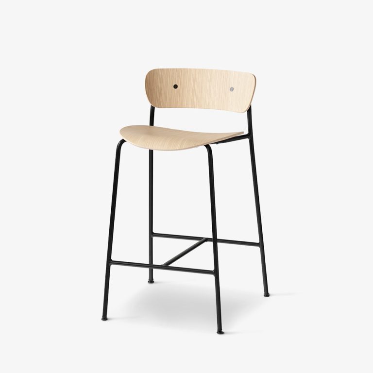 &Tradition Pavilion Barstoolr AV7 matala baarituoli Lacquered Oak