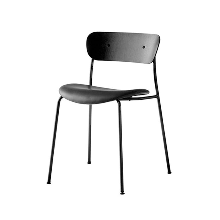 &Tradition Pavilion Chair AV3 Black Lacquered Oak