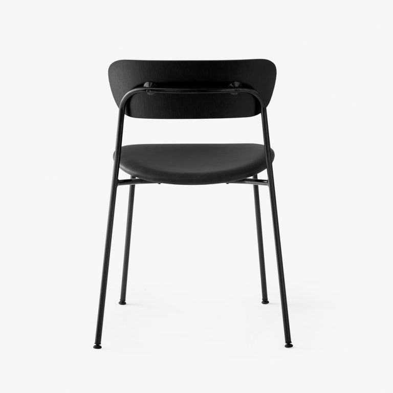 &Tradition Pavilion Chair AV3 Black Lacquered Oak