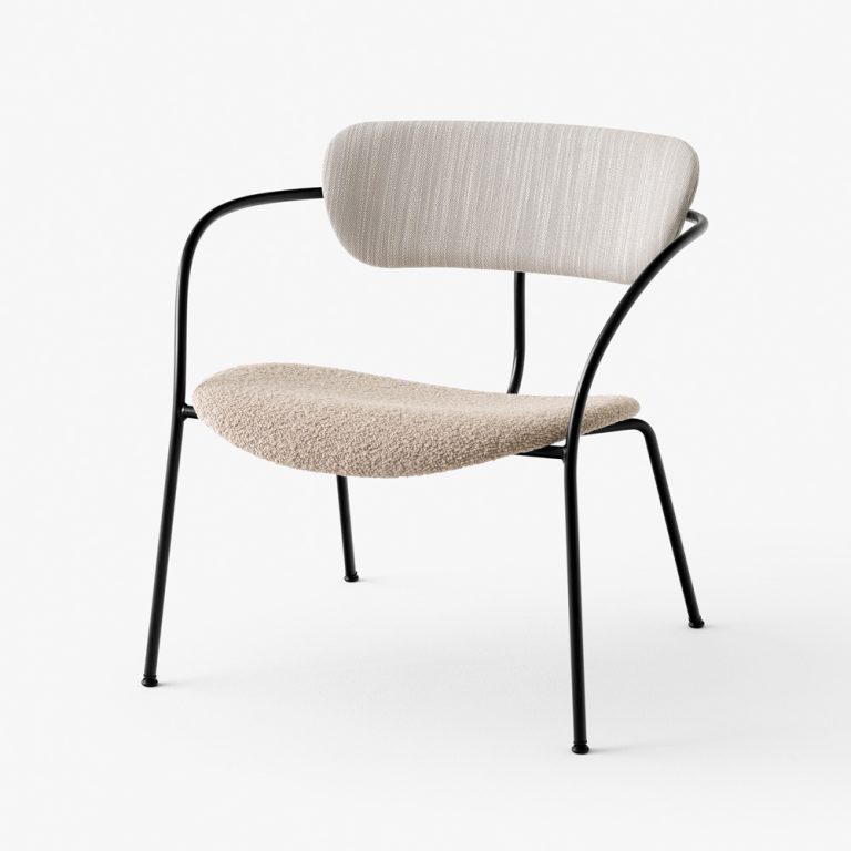 &Tradition Pavilion Lounge Chair AV11