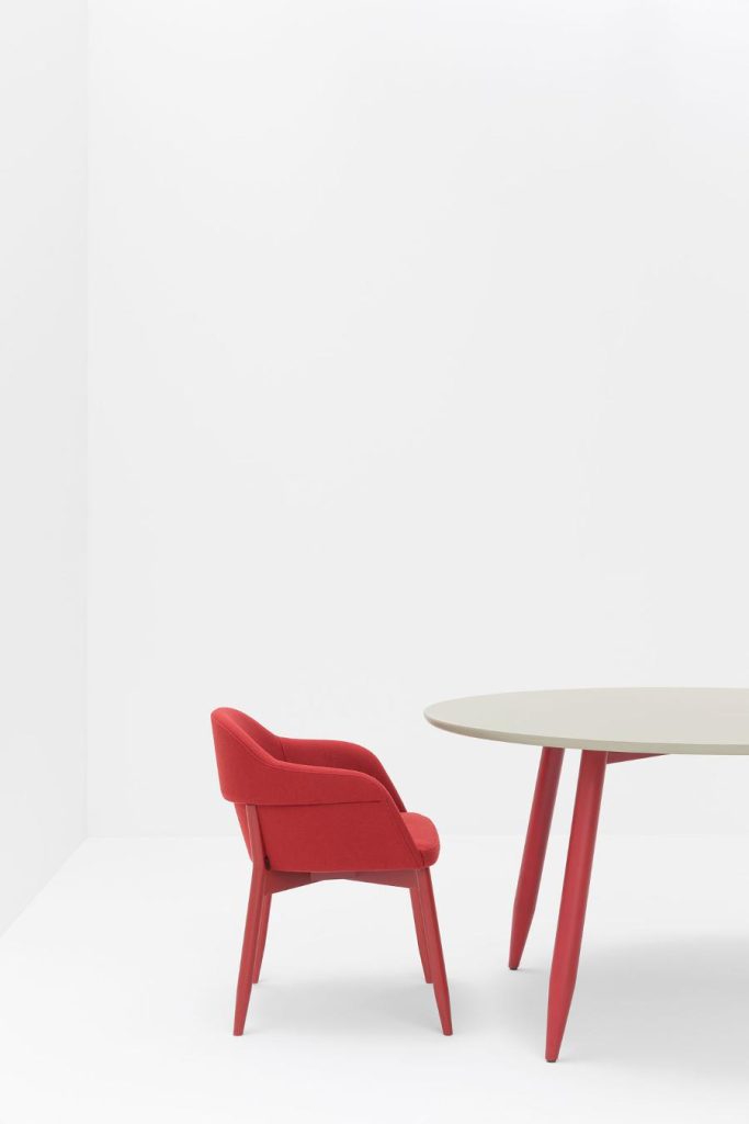 billiani_spy_653_pöytä_02 - Edella