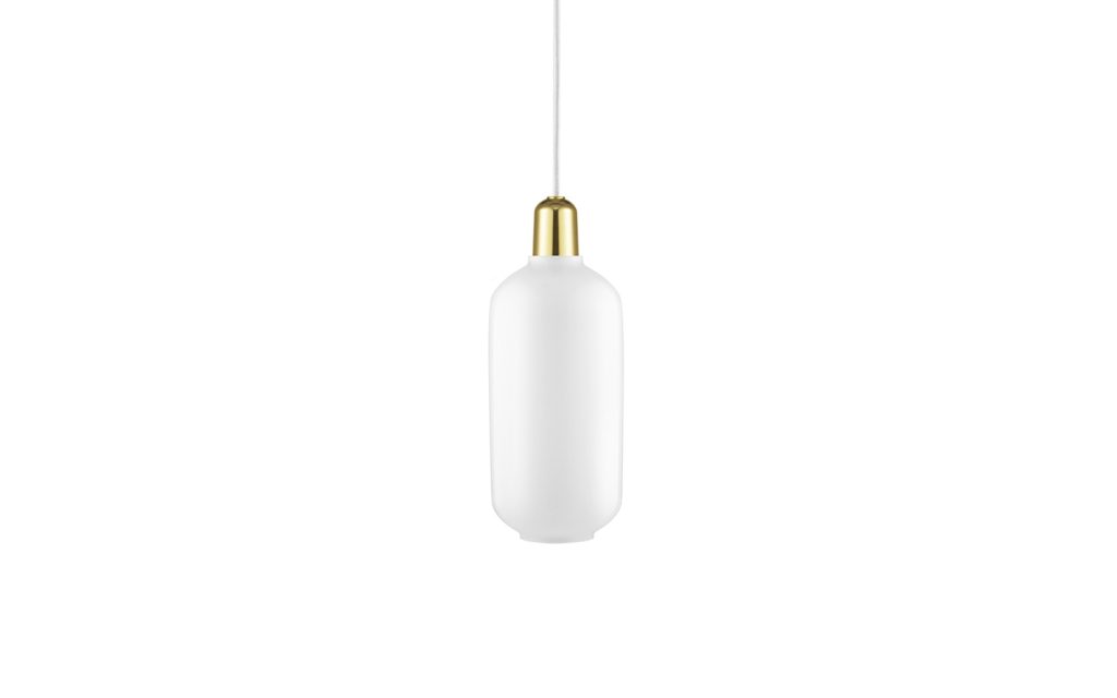 normann_copenhagen_amp_lamp_large_white_brass_01 - Edella