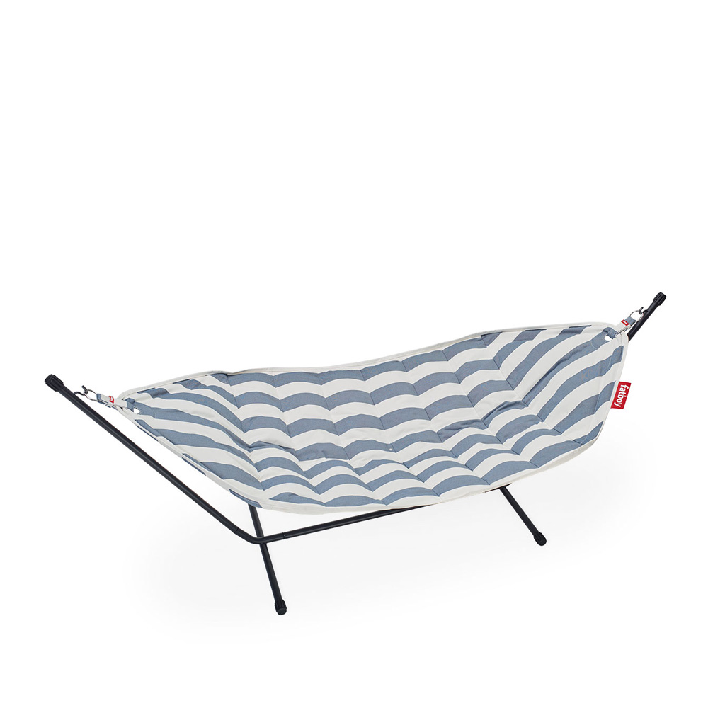 Fatboy_Headdemock_Superb_Hammock_Ocean_Blue_siniset_raidat_riippukeinu_mustalla_jalustalla_telineellä_sisäkäyttöön_ulkokäyttöön_01 - Edella