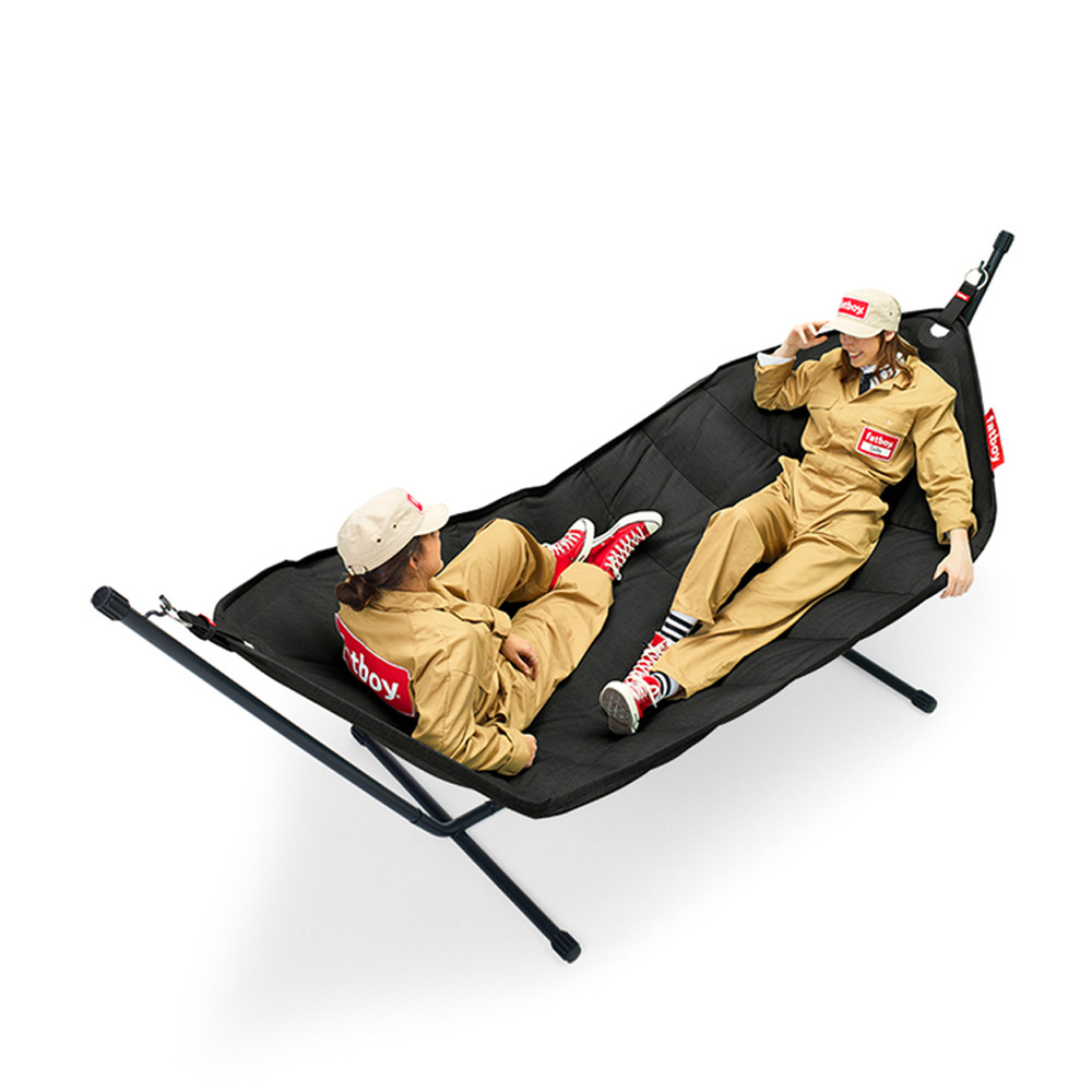 Fatboy_Headdemock_Superb_Hammock_Thunder_Grey_tummanharmaa_riippukeinu_mustalla_jalustalla_telineellä_sisäkäyttöön_ulkokäyttöön_04 - Edella