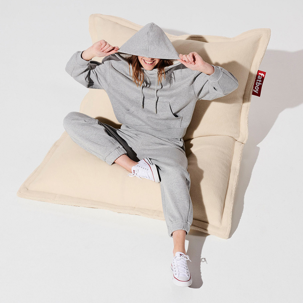 Fatboy_Original_Slim_Teddy_Super_soft_beanbag_Off_White_valkoinen_pehmeä_alkuperäinen_säkkituoli_sisätiloihin_03 - Edella