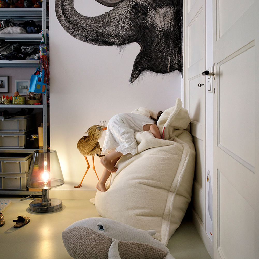 Fatboy_Original_Slim_Teddy_Super_soft_beanbag_Off_White_valkoinen_pehmeä_alkuperäinen_säkkituoli_sisätiloihin_06 - Edella