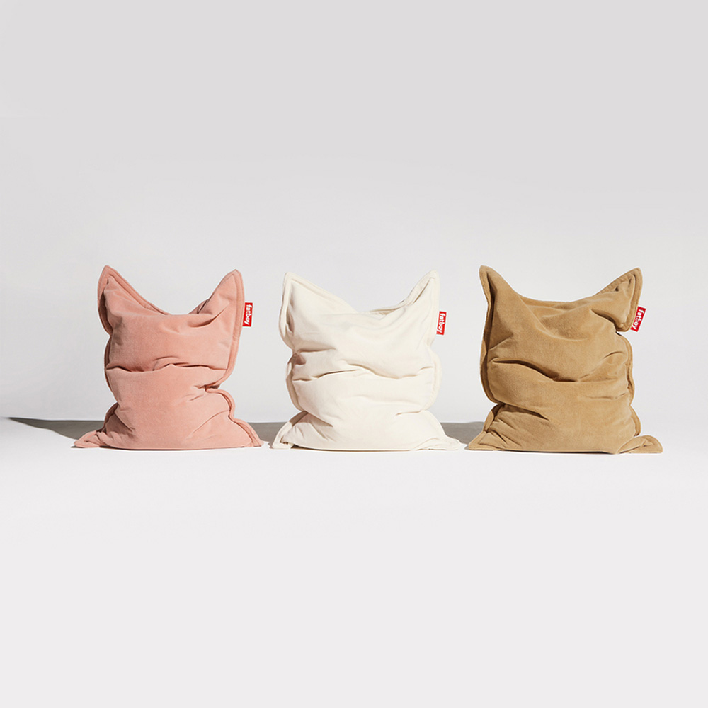 Fatboy_Original_Slim_Teddy_Super_soft_beanbag_Off_White_valkoinen_pehmeä_alkuperäinen_säkkituoli_sisätiloihin_09 - Edella