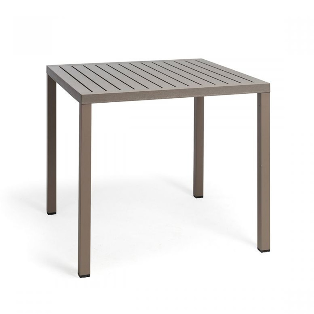 Nardi_Cube_80_Tortora_ruskeanharmaa_ravintolapöytä_terassipöytä_ulkopöytä_ruokapöytä_01 - Edella