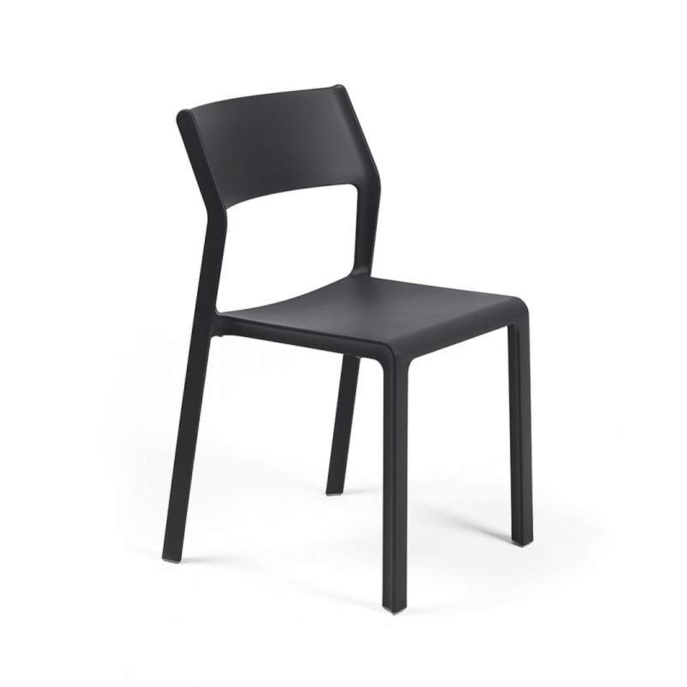 Nardi_Trill_Bistrot_Antracite_tummanharmaa_terassituoli_ulkotuoli_muovituoli_ravintolatuoli_pinottava_01 - Edella