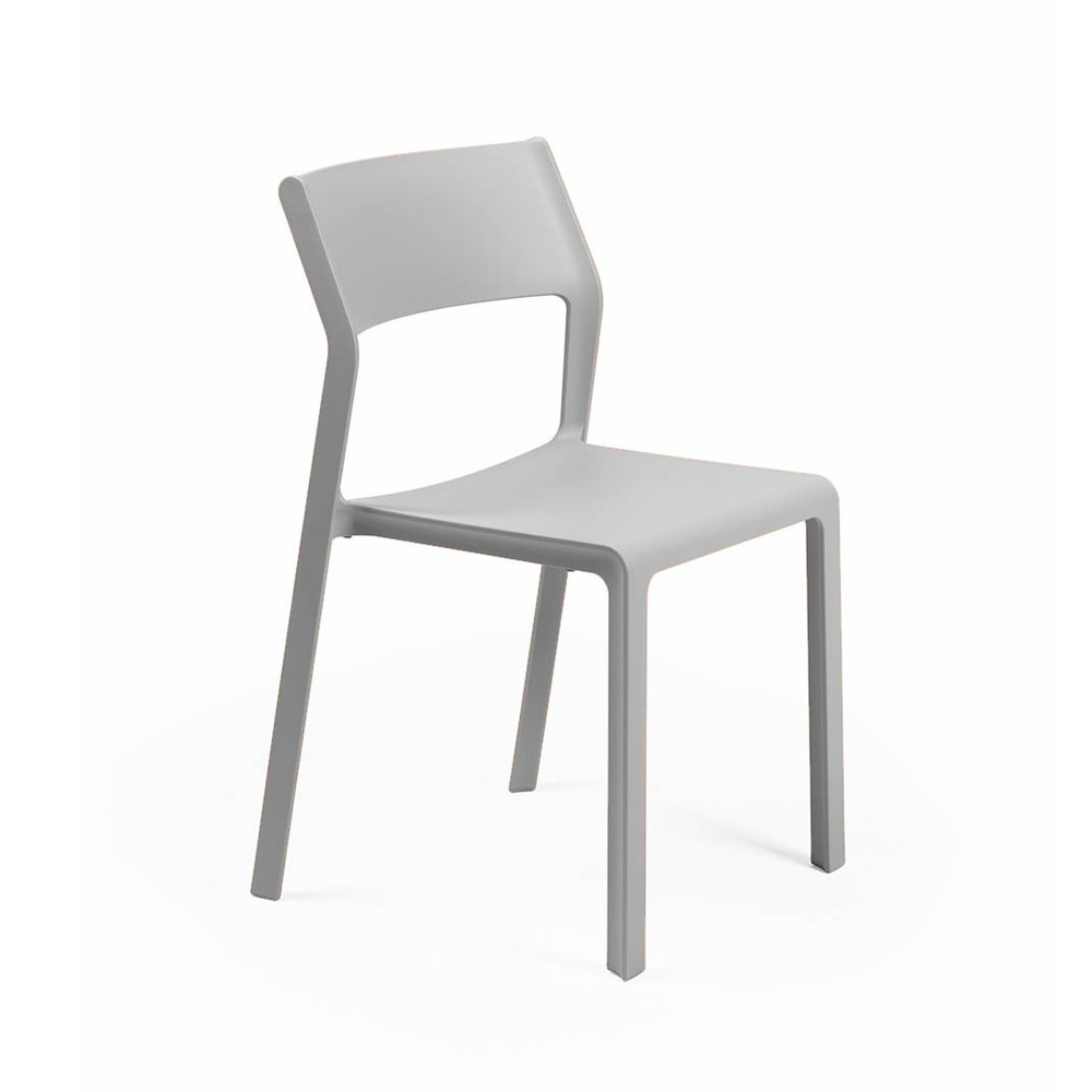 Nardi_Trill_Bistrot_Grigio_vaaleanharmaa_terassituoli_ulkotuoli_muovituoli_ravintolatuoli_pinottava_01 - Edella