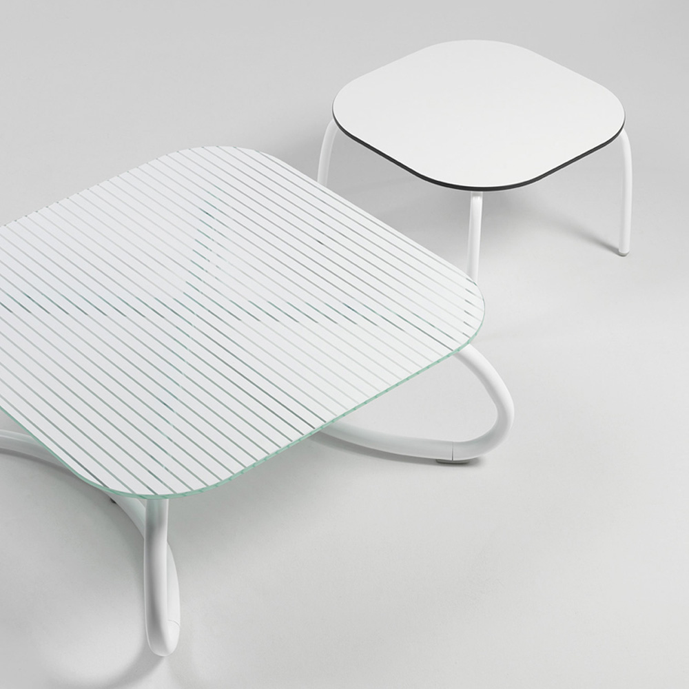 Nardi_Loto_Relax_60_terassipöytä_matala_sohvapöytä_ulkopöytä_putkijaloilla_umpilaminaattikannella_02 - Edella