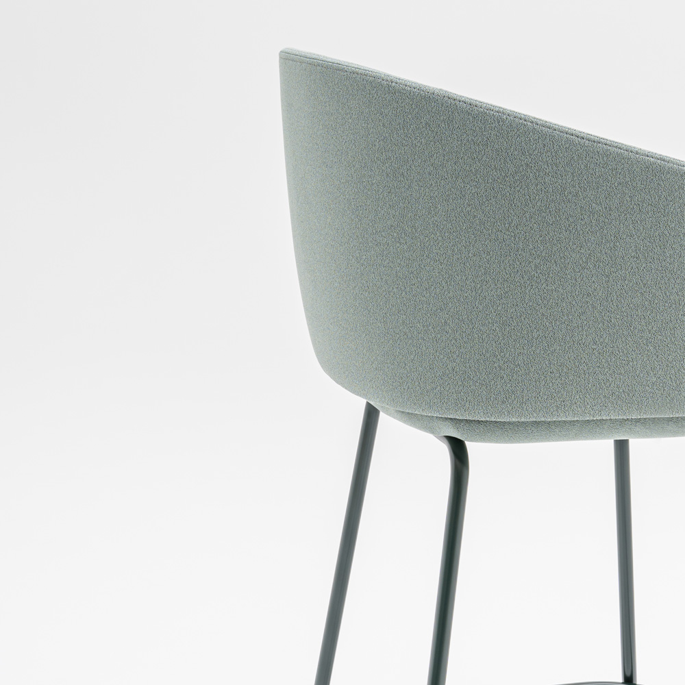 MDD_Grace_High_Bar_Stool_verhoiltu_korkea_tuoli_baarituoli_ravintolatuoli_04 - Edella