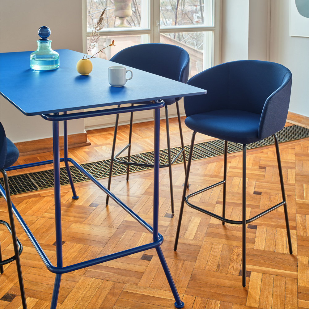 MDD_Grace_High_Bar_Stool_verhoiltu_korkea_tuoli_baarituoli_ravintolatuoli_22 - Edella