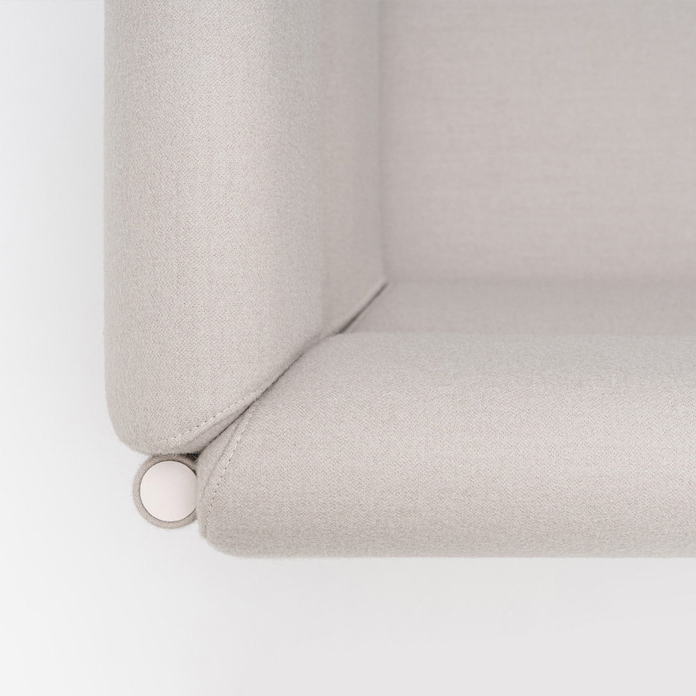 MDD_Stilt_Sofa_High_Backed_korkeaselkänojainen_2-istuttava_kahden_istuttava_sohva_08 - Edella