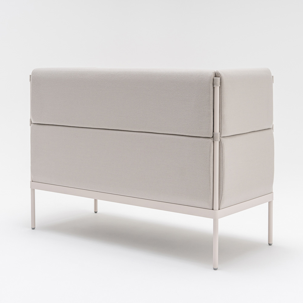 MDD_Stilt_Sofa_High_Backed_korkeaselkänojainen_2-istuttava_kahden_istuttava_sohva_3 - Edella