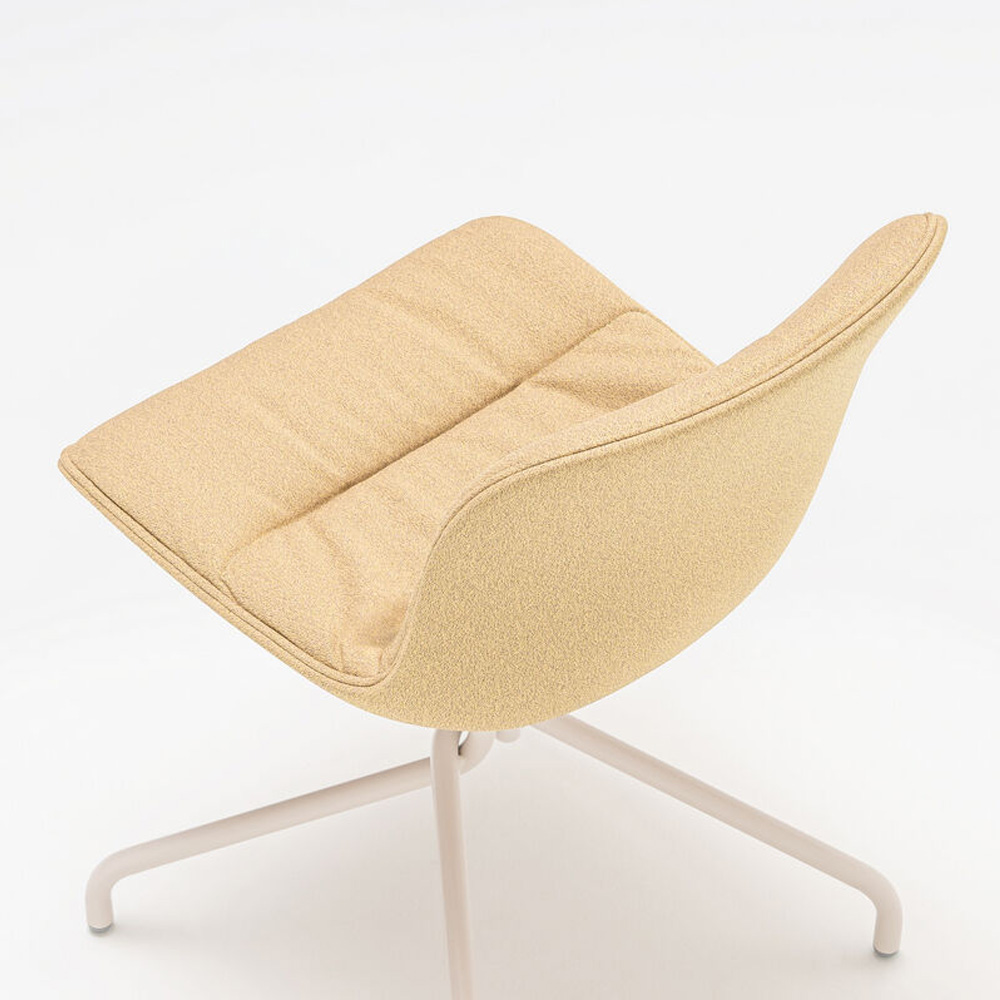 MDD_Baltic2_Soft_Duo_Chair_ravintolatuoli_asiakastuoli_pyörivä_ristikko_09 - Edella