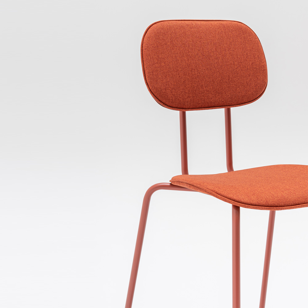 MDD_New_School_High_Stool_koulutuoli_korkea_tuoli_verhoiltu_putkijaloilla_06 - Edella