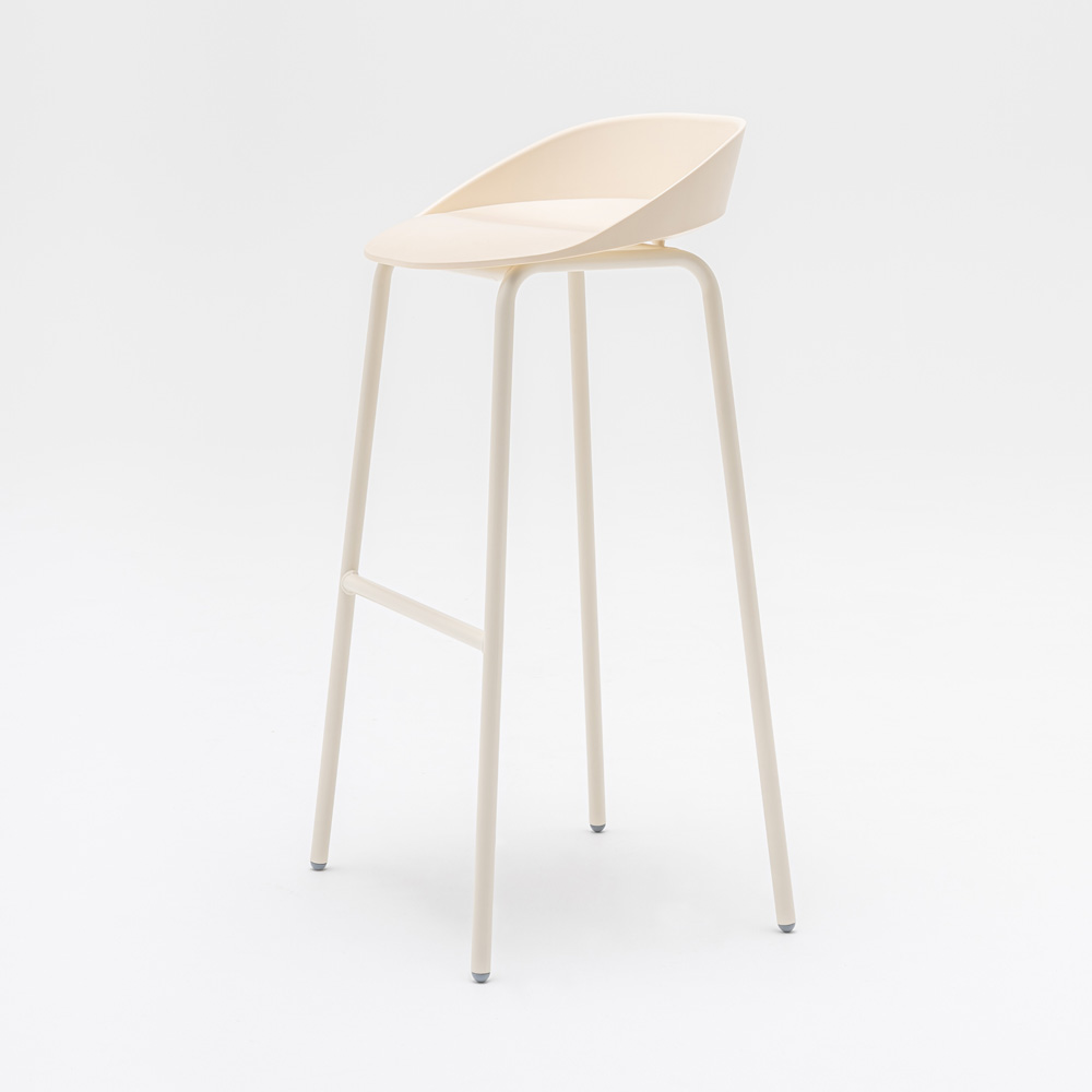 MDD_Team_Stool_High_Plastic_korkea_baarituoli_muovi-istuin_putkijaloilla_06 - Edella