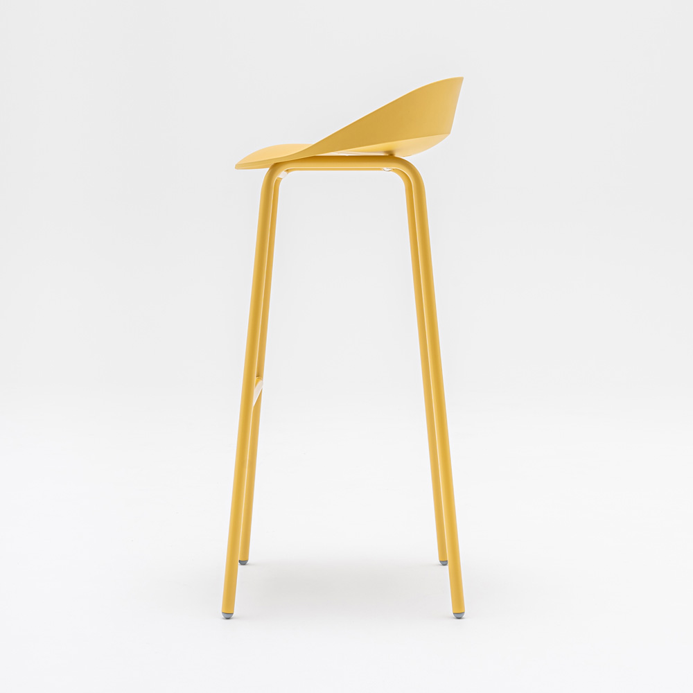 MDD_Team_Stool_High_Plastic_korkea_baarituoli_muovi-istuin_putkijaloilla_10 - Edella