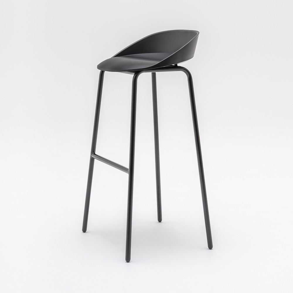 MDD_Team_Stool_High_Plastic_korkea_baarituoli_muovi-istuin_putkijaloilla_11 - Edella