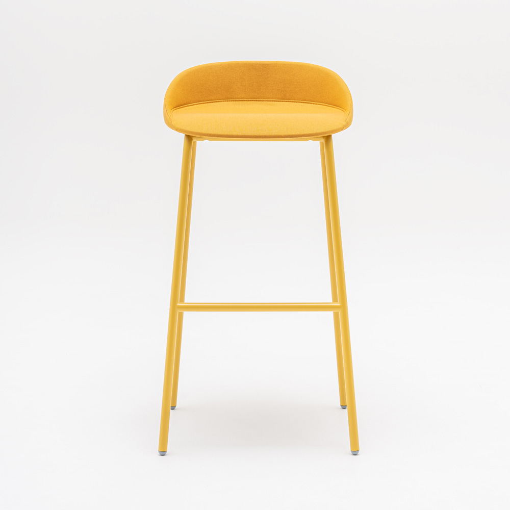 MDD_Team_Stool_High_Upholstered_korkea_baarituoli_verhoiltu_putkijaloilla_10 - Edella